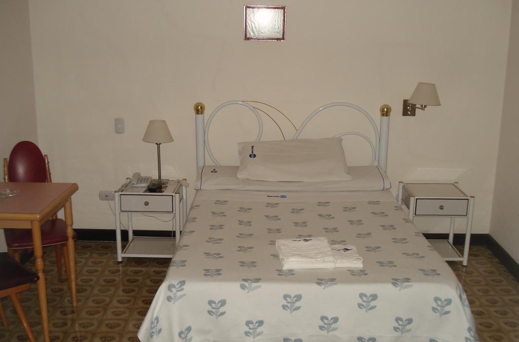 Mari Plaza Hotel 부에노스아이레스 외부 사진